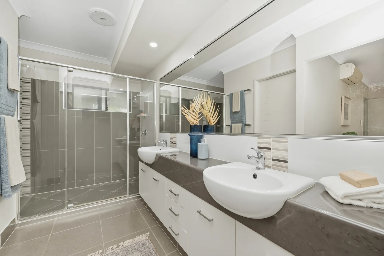 Additional image 6 of 16 Dragon Flower Avenue, Mount Low QLD 4818