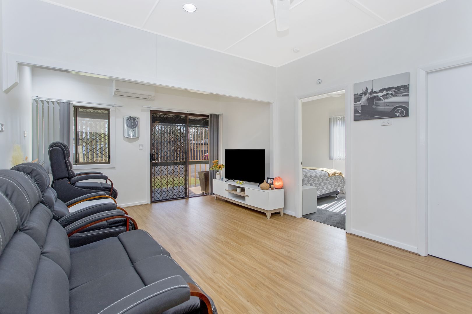 1/6 Adeline Street, North Haven NSW 2443, Image 2