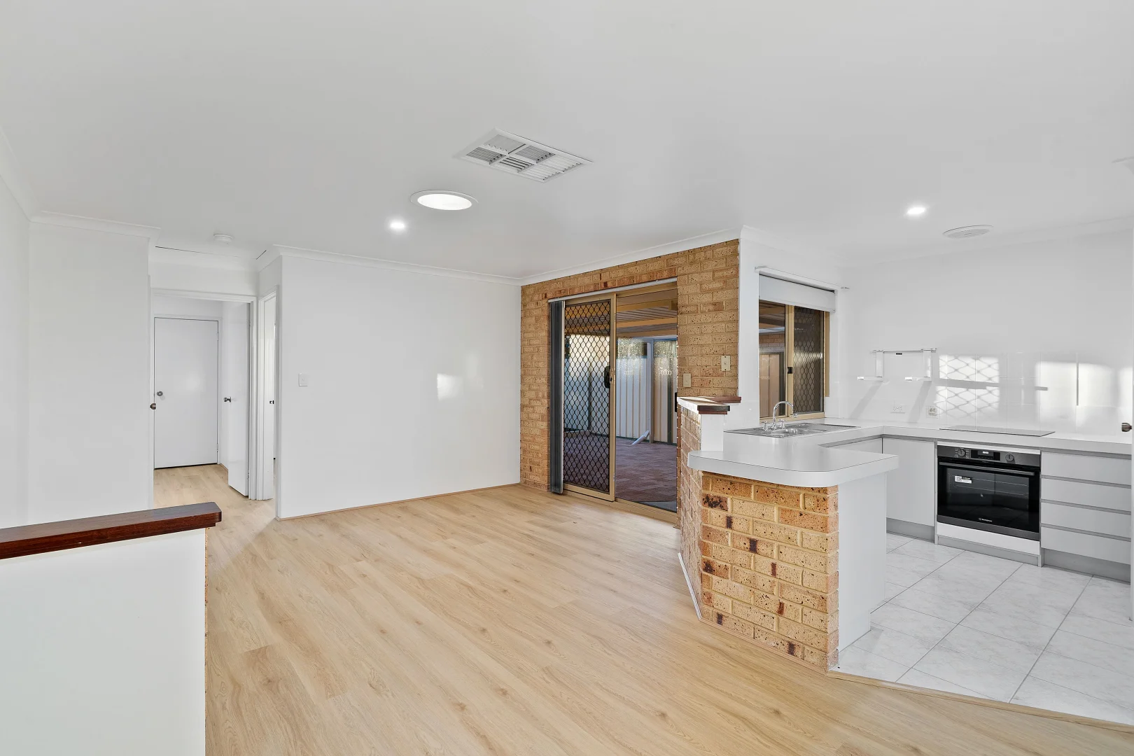 Additional image 7 of 1/9 Erica Street, Coodanup WA 6210