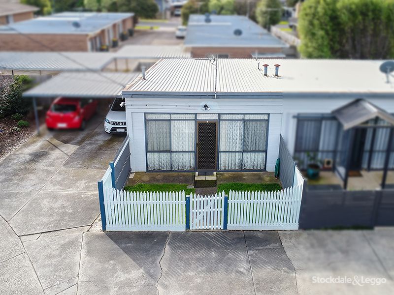1/3 Rose Court, Newcomb VIC 3219, Image 2