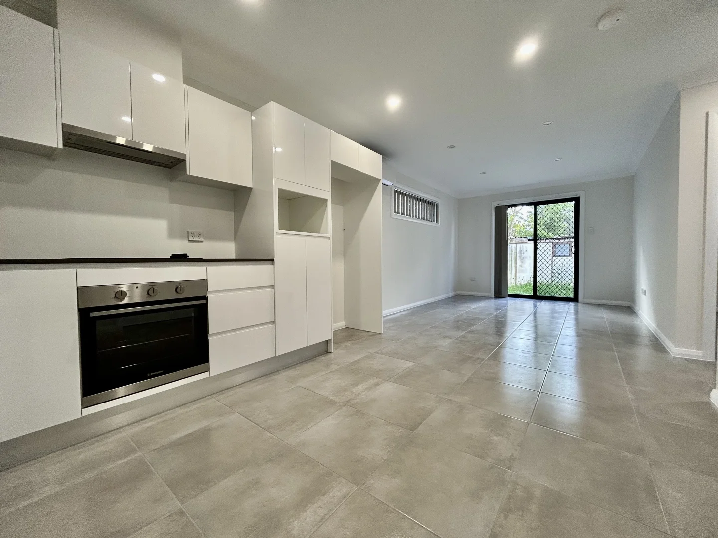 Additional image 4 of 60A Marquesa Crescent, Lethbridge Park NSW 2770