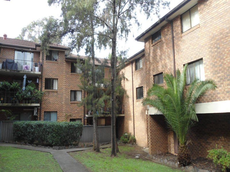 2 bedrooms Apartment / Unit / Flat in 17/71 Meredith Street BANKSTOWN NSW, 2200