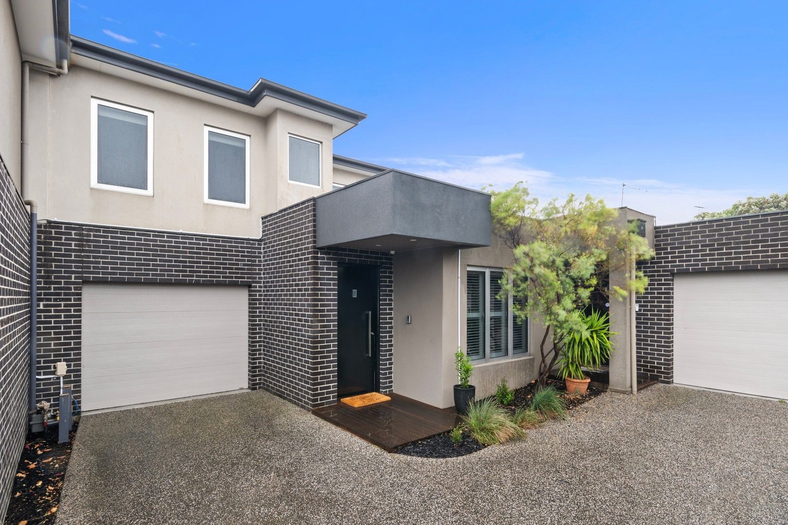 2 bedrooms Townhouse in 2/630 Gilbert Road RESERVOIR VIC, 3073