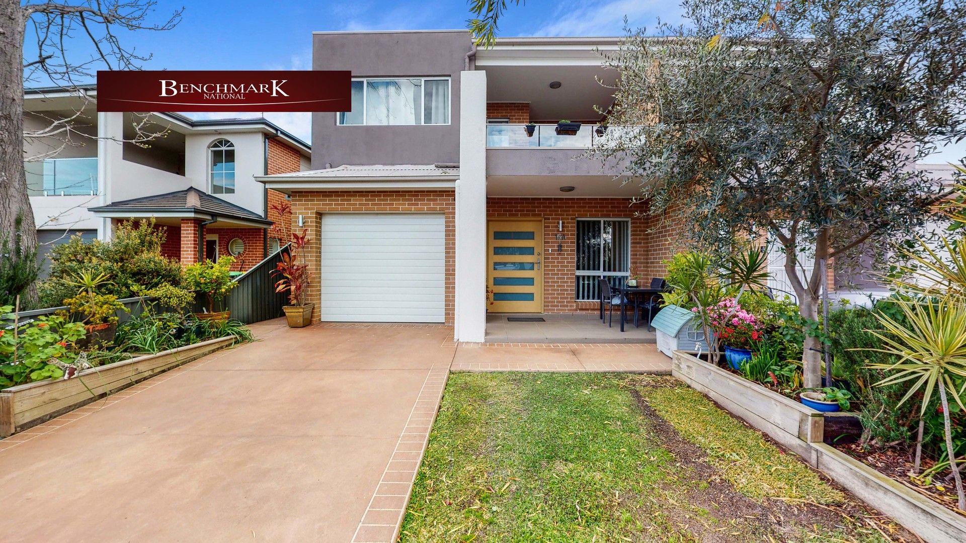 5 bedrooms House in 15A Edinburgh Drive REVESBY HEIGHTS NSW, 2212