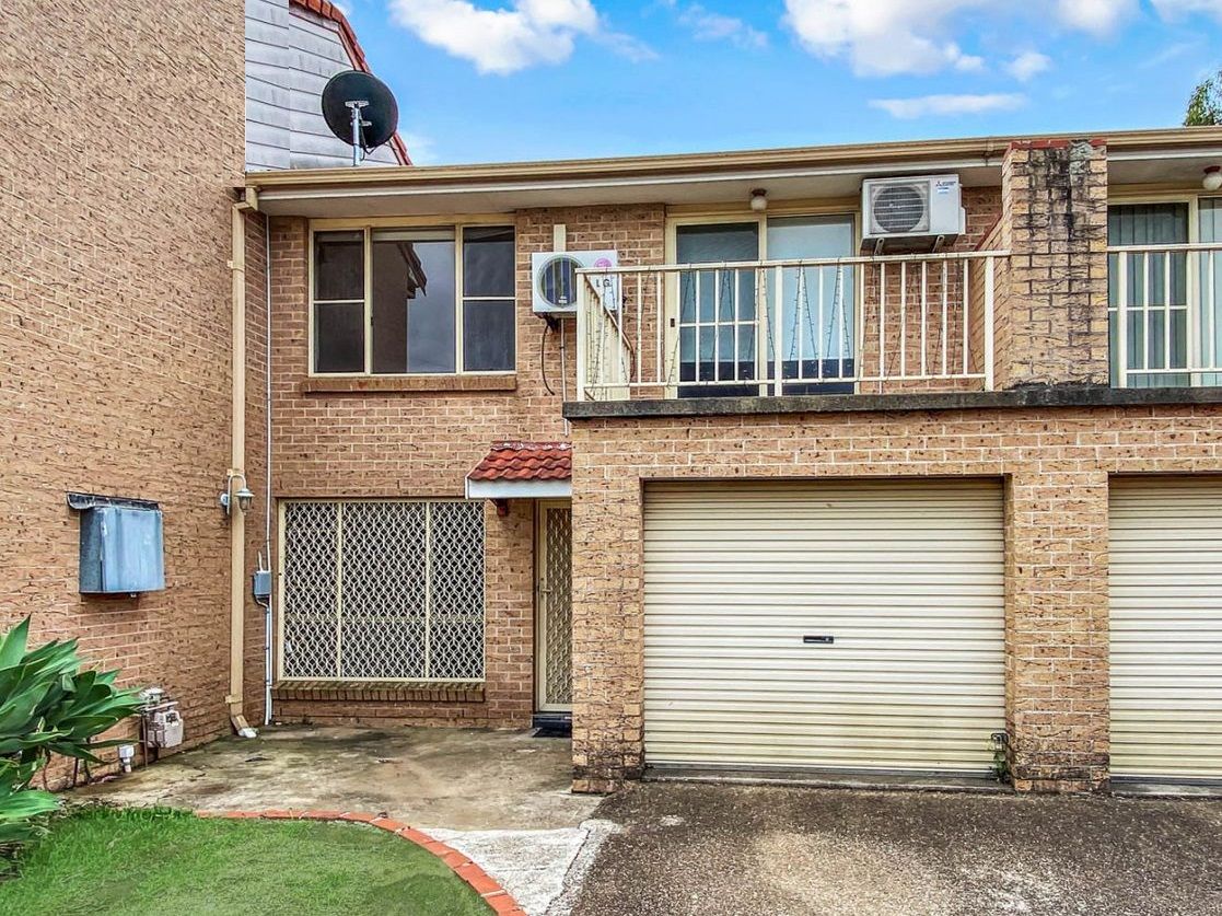 3 bedrooms Townhouse in 2/60 Ptricia Street BLACKTOWN NSW, 2148