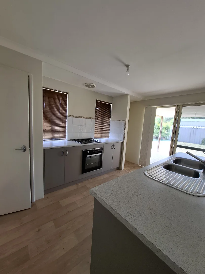 Additional image 16 of 10 Euro Brace, Australind WA 6233