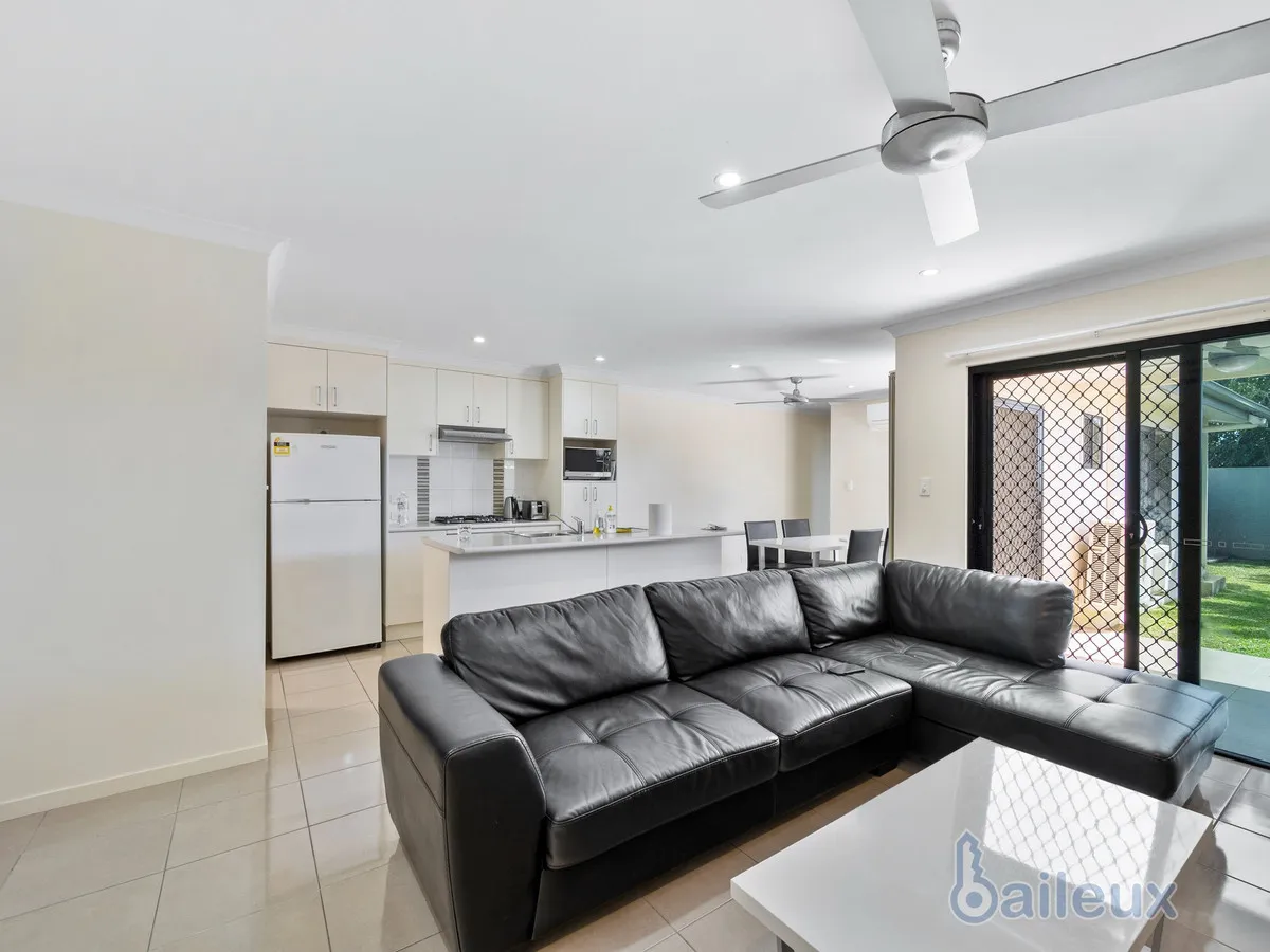 Two bedroom, Two bathroom Duplex in Mount Pleasant Available for Rent - View 4