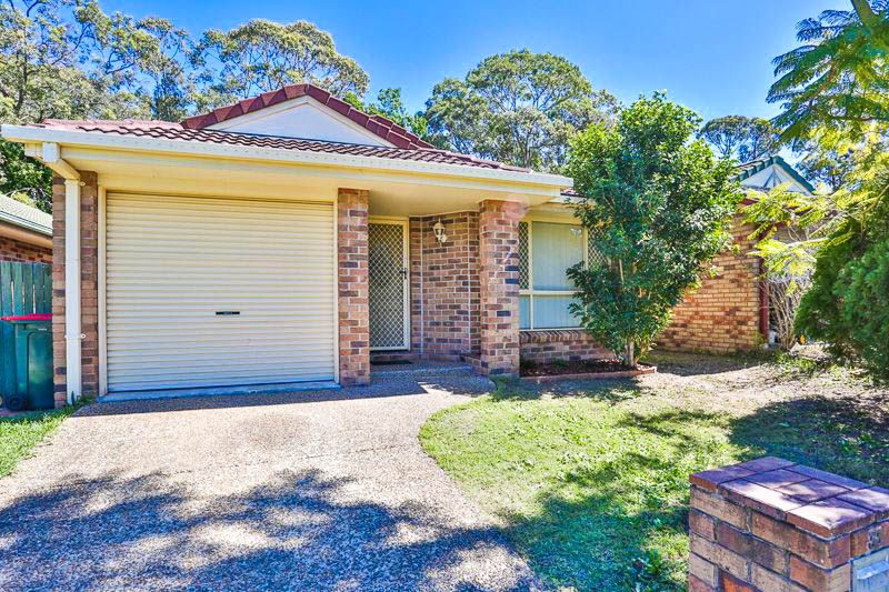 3 bedrooms House in 33 Baxter Crescent FOREST LAKE QLD, 4078