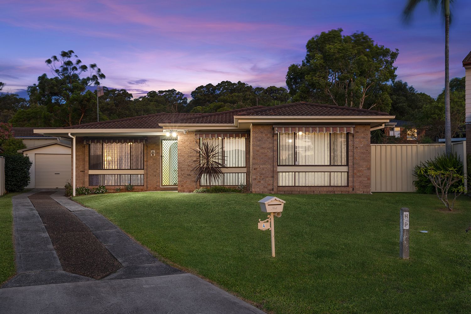 4 Jonquil Close, Bateau Bay Property History & Address Research Domain
