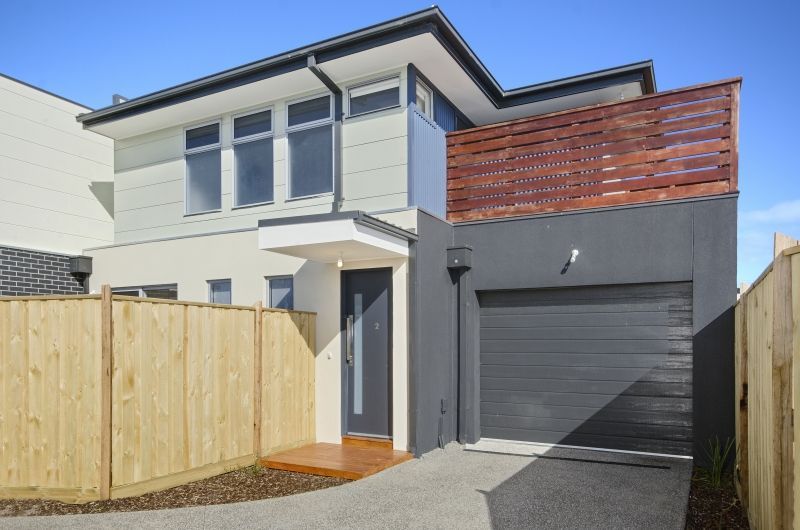 2 bedrooms Townhouse in 2/127 Bonnyvale Road OCEAN GROVE VIC, 3226