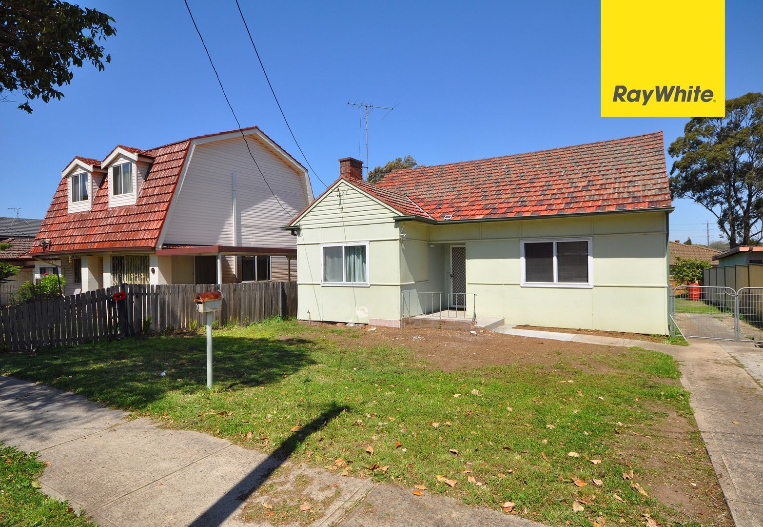 24 Dunbar Avenue, Regents Park Property History & Address Research