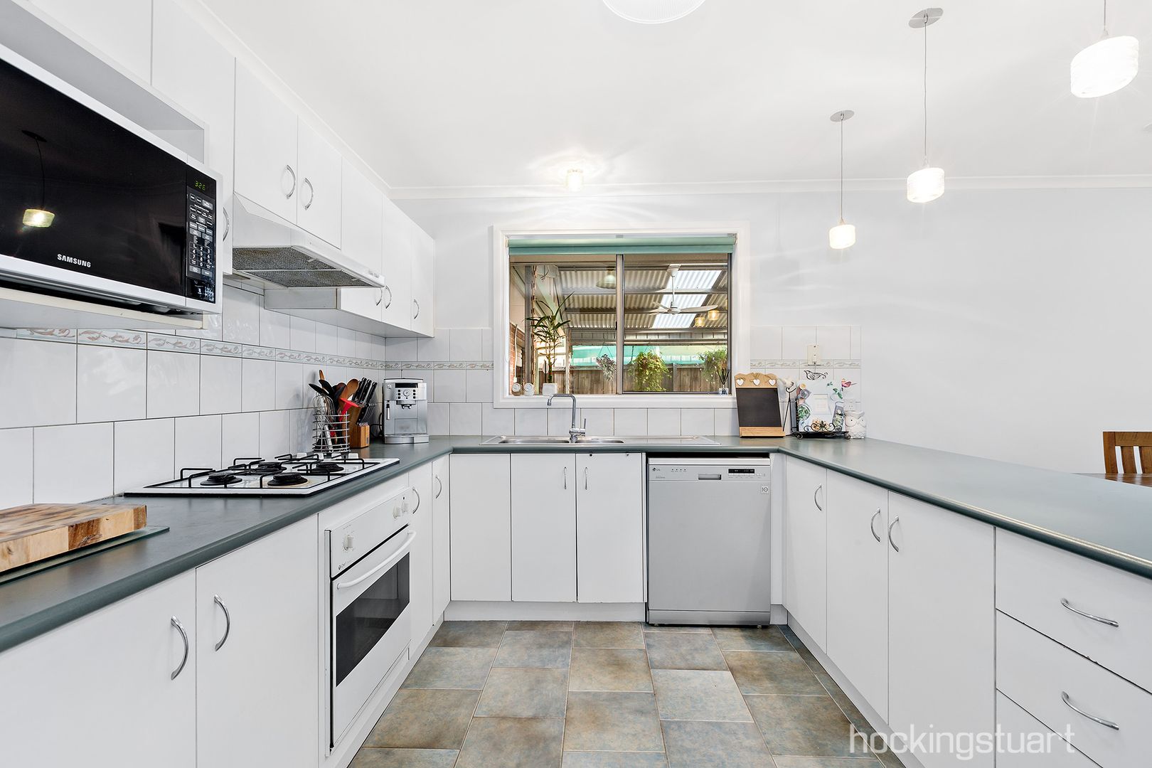 2 Arcadian Place, Hoppers Crossing VIC 3029, Image 2