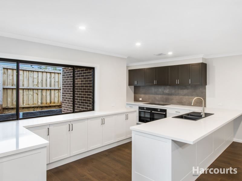 18 Birdsong Rise, Neerim South VIC 3831, Image 2