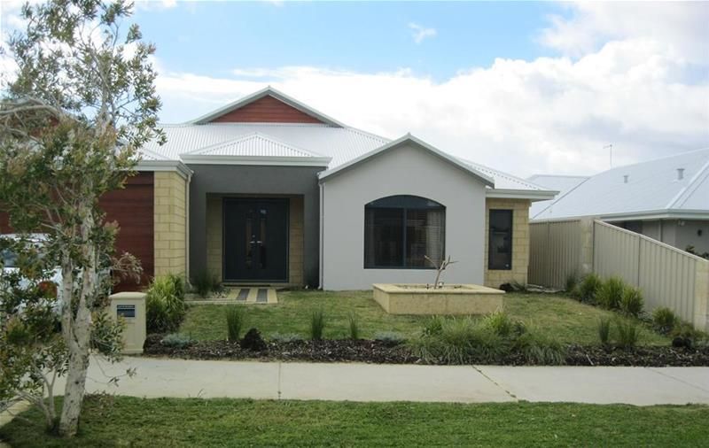 4 bedrooms House in 256 Santa Barbara Parade JINDALEE WA, 6036