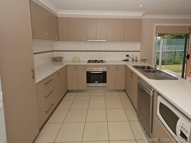 2/8 Osterley Street, BOURKELANDS NSW 2650, Image 1