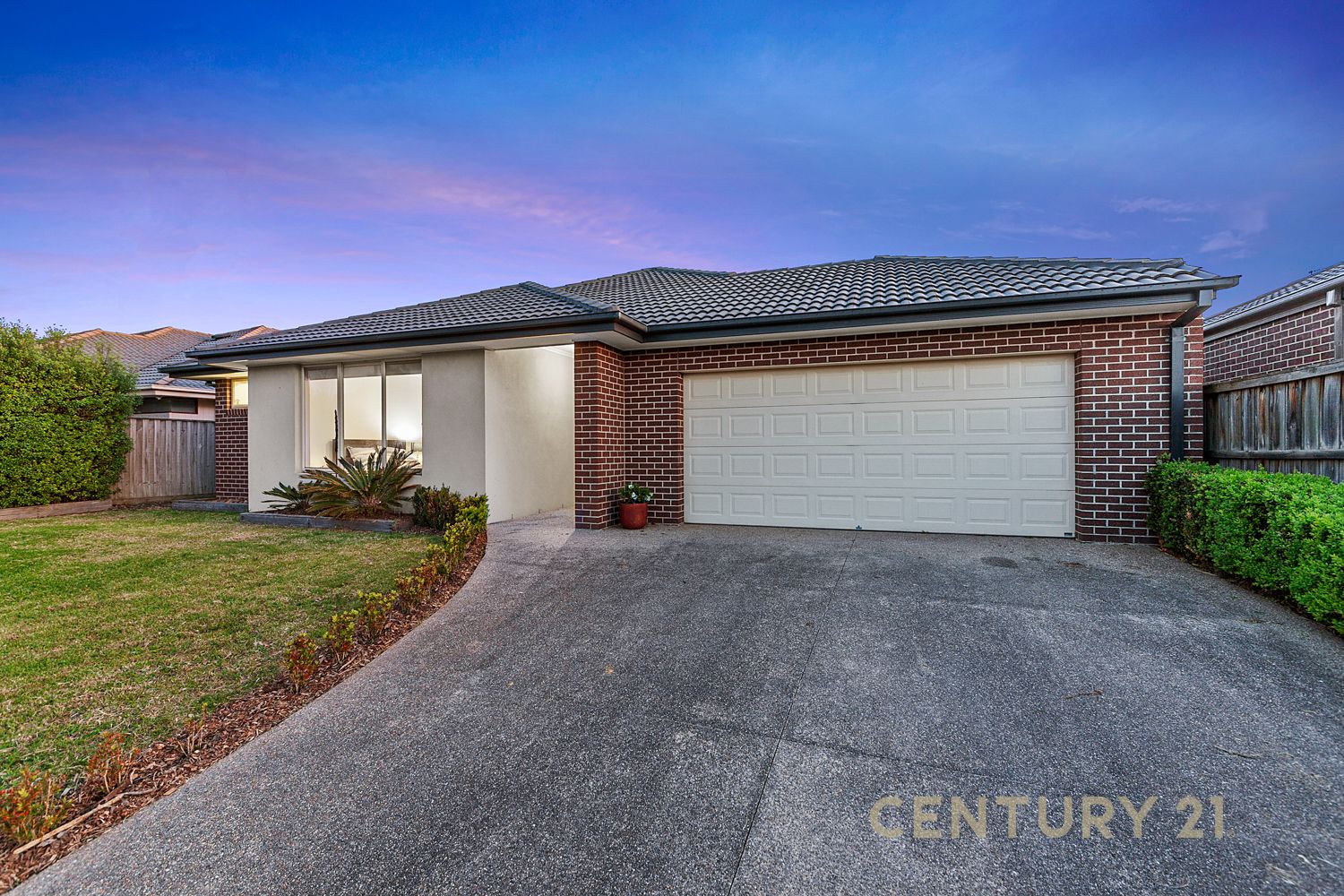 73 Banjo Paterson Drive, Pakenham VIC 3810, Image 1