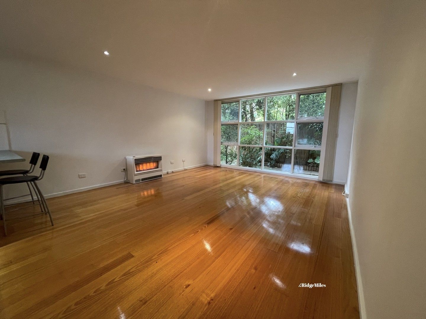 1 bedrooms Apartment / Unit / Flat in 17/19 Kireep Road BALWYN VIC, 3103
