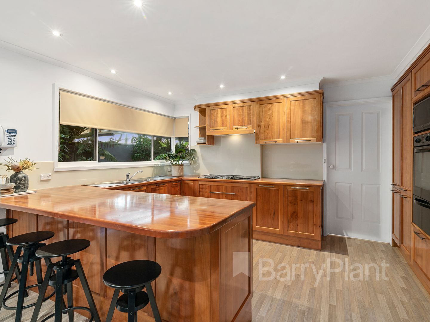 73 Kidderminster Drive, Wantirna VIC 3152, Image 2