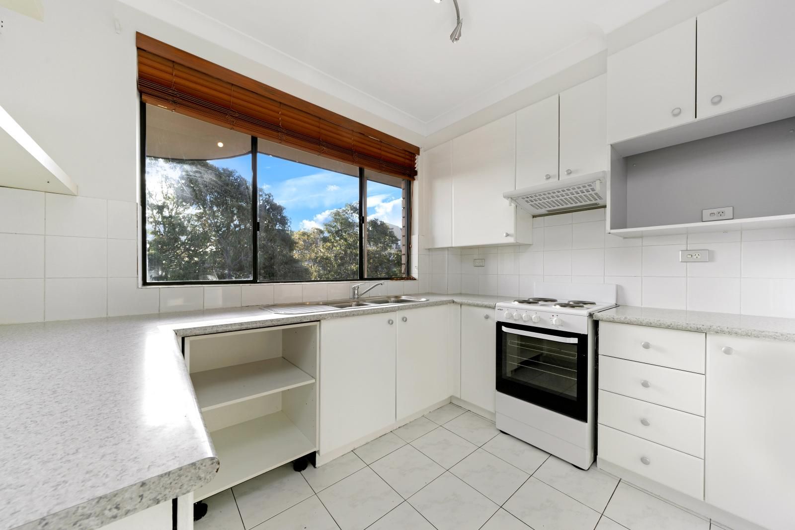 3 bedrooms Apartment / Unit / Flat in 10/39-61 Gibbons Street REDFERN NSW, 2016