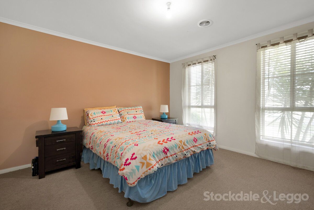 68 Majestic Boulevard, Cranbourne VIC 3977, Image 2