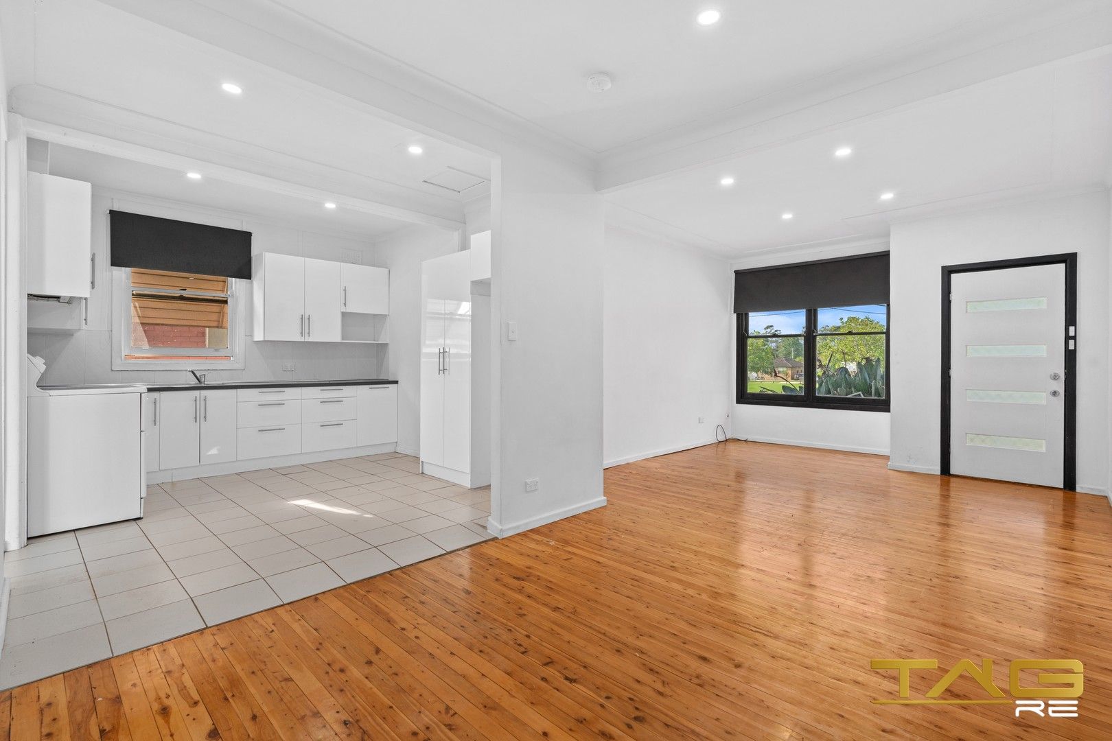 5 bedrooms House in 7 Manson Street SOUTH WENTWORTHVILLE NSW, 2145