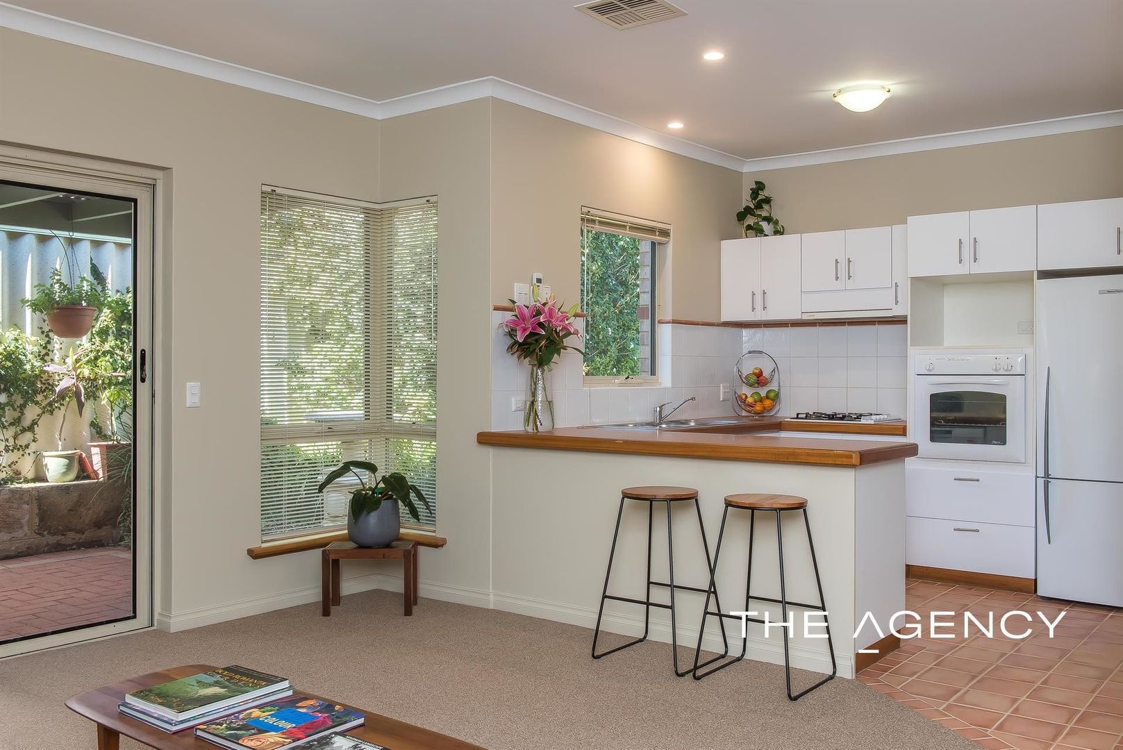 2/1 Camelot Street, Carine WA 6020, Image 0