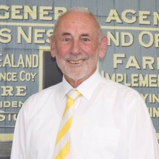 Ray White Glen Innes - Brian Orvad