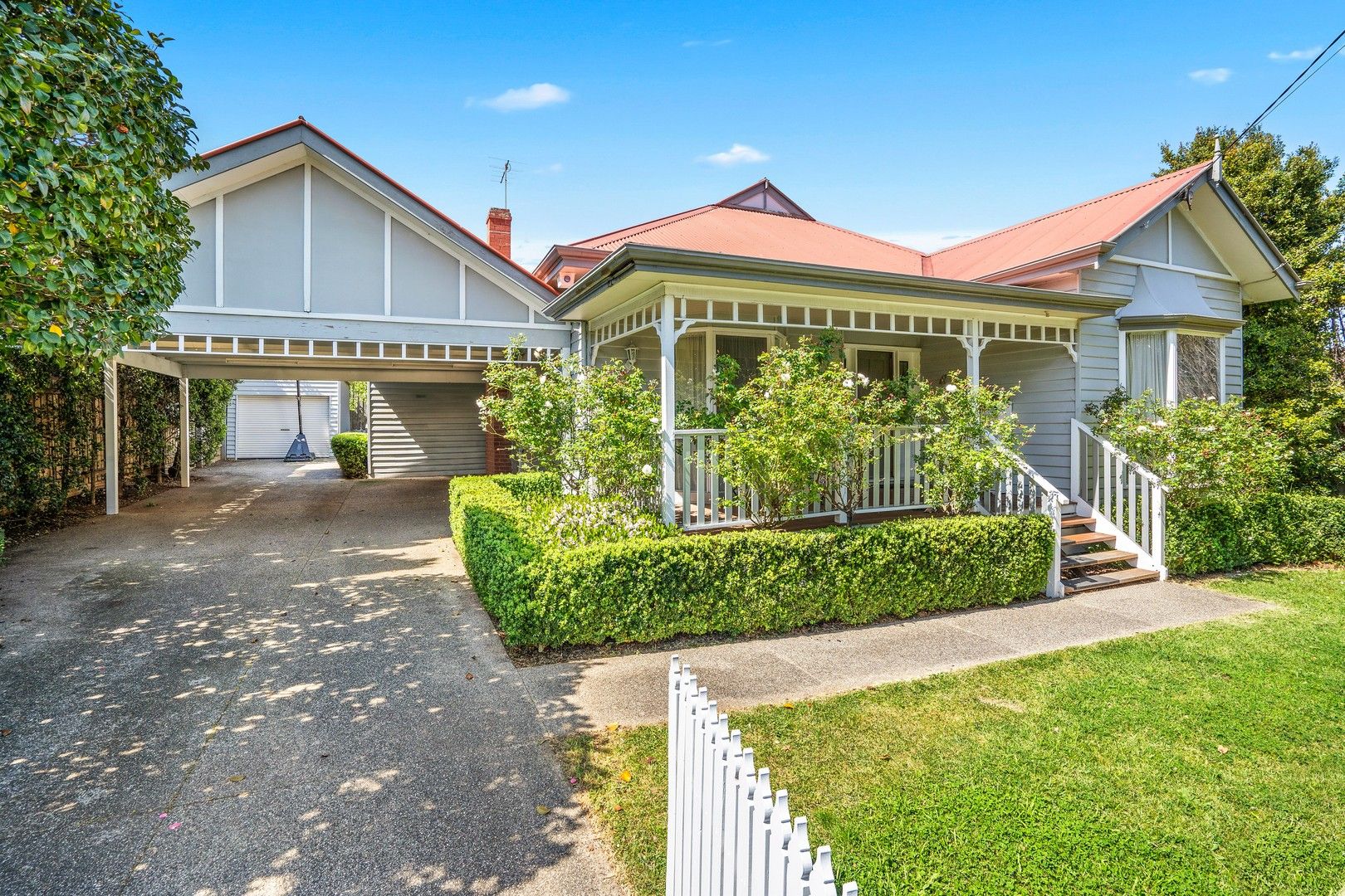 3 bedrooms House in 82 Hedderwick Street ESSENDON VIC, 3040