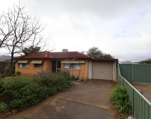 32 Dunn Avenue, Forest Hill NSW 2651