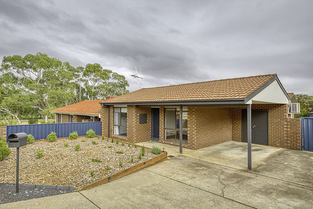 5 Burge Close, Holt ACT 2615, Image 0