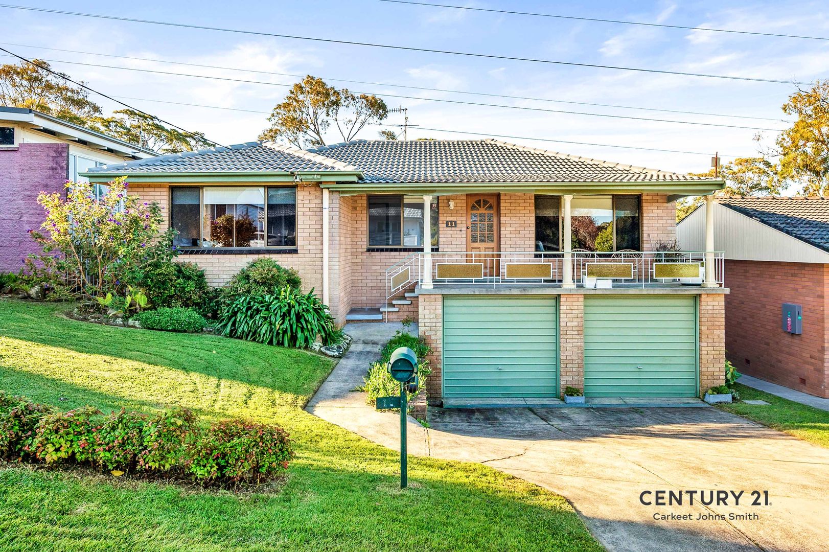 11 Roslyn Avenue, Charlestown Property History & Address Research