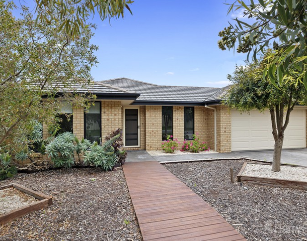 13 Bellbird Drive, California Gully VIC 3556