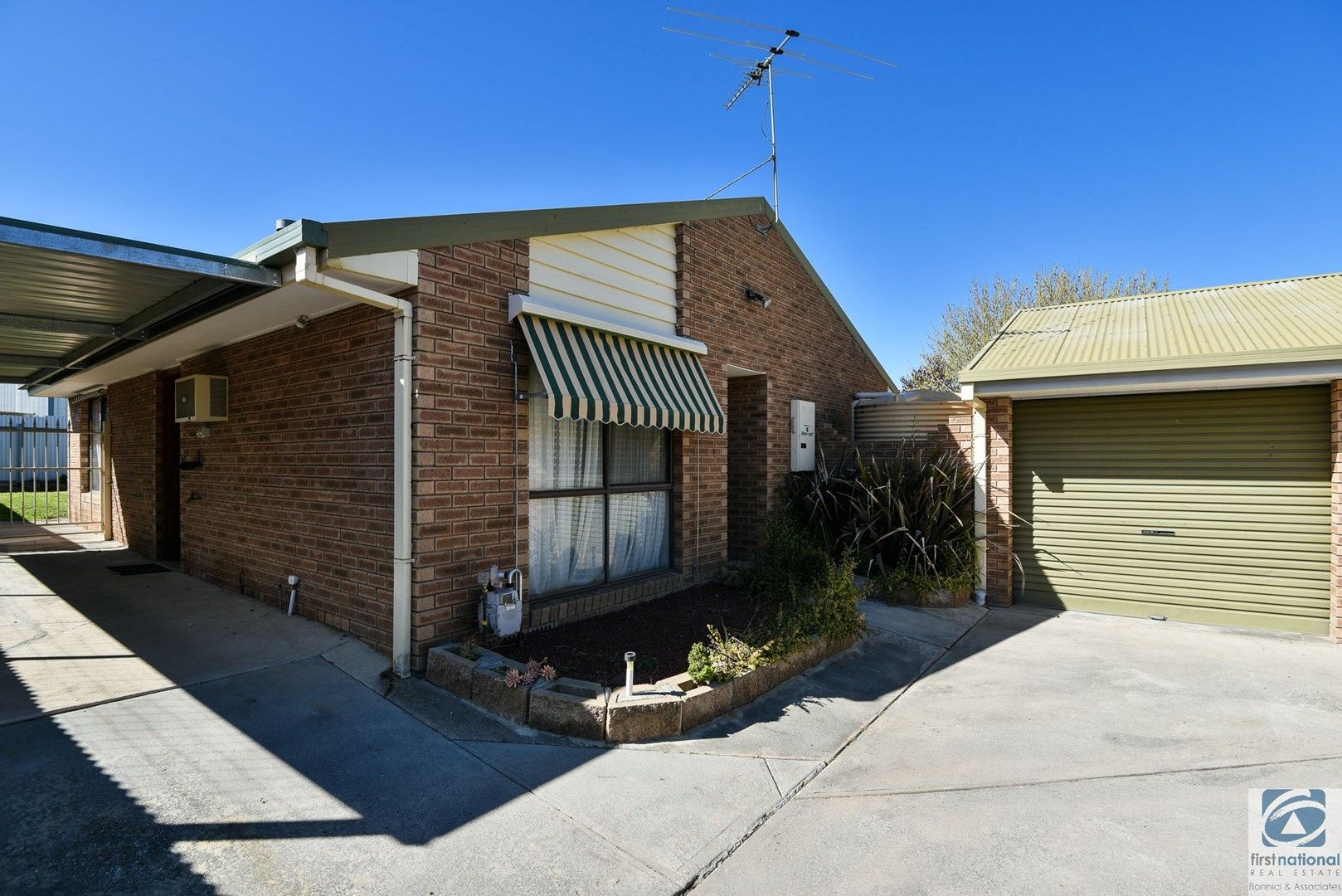 2/6 Skerry Street, Chiltern VIC 3683, Image 0