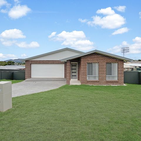 5 bedrooms House in 3 Xavier Court MUDGEE NSW, 2850