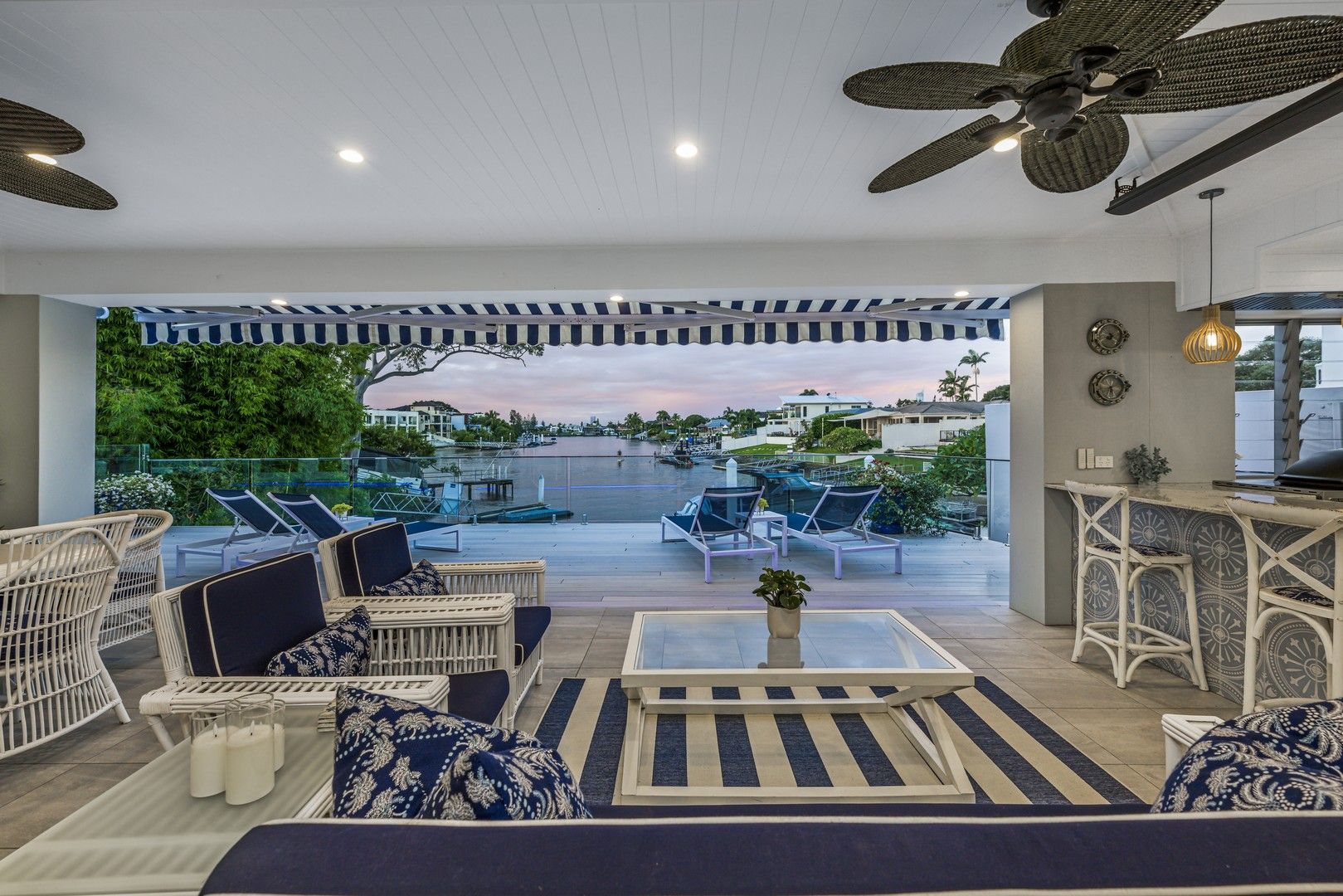 6 River Crescent, Broadbeach Waters QLD 4218, Image 0