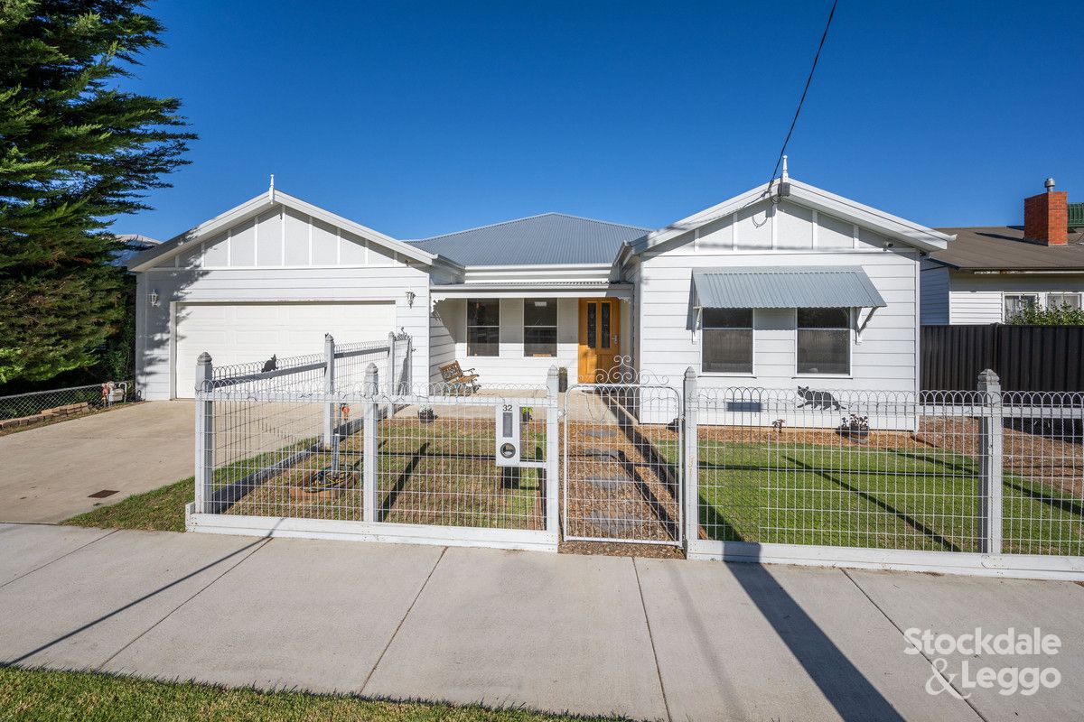 3 bedrooms House in 32 Gowrie Street SHEPPARTON VIC, 3630