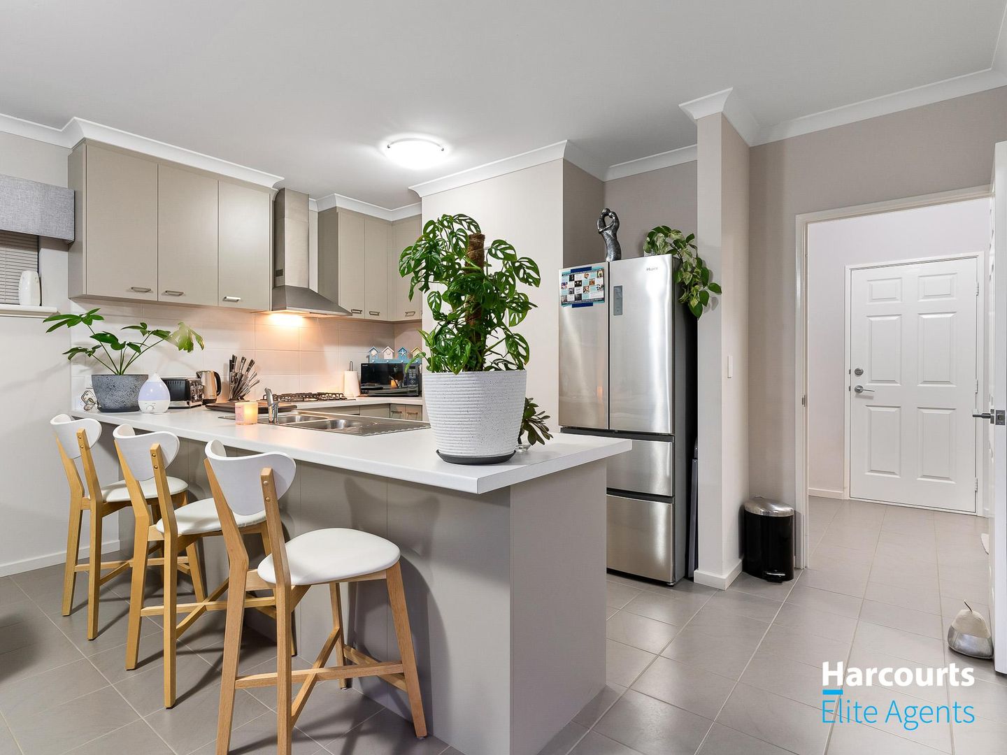 2/30 Buttermere Approach, Waikiki WA 6169, Image 2