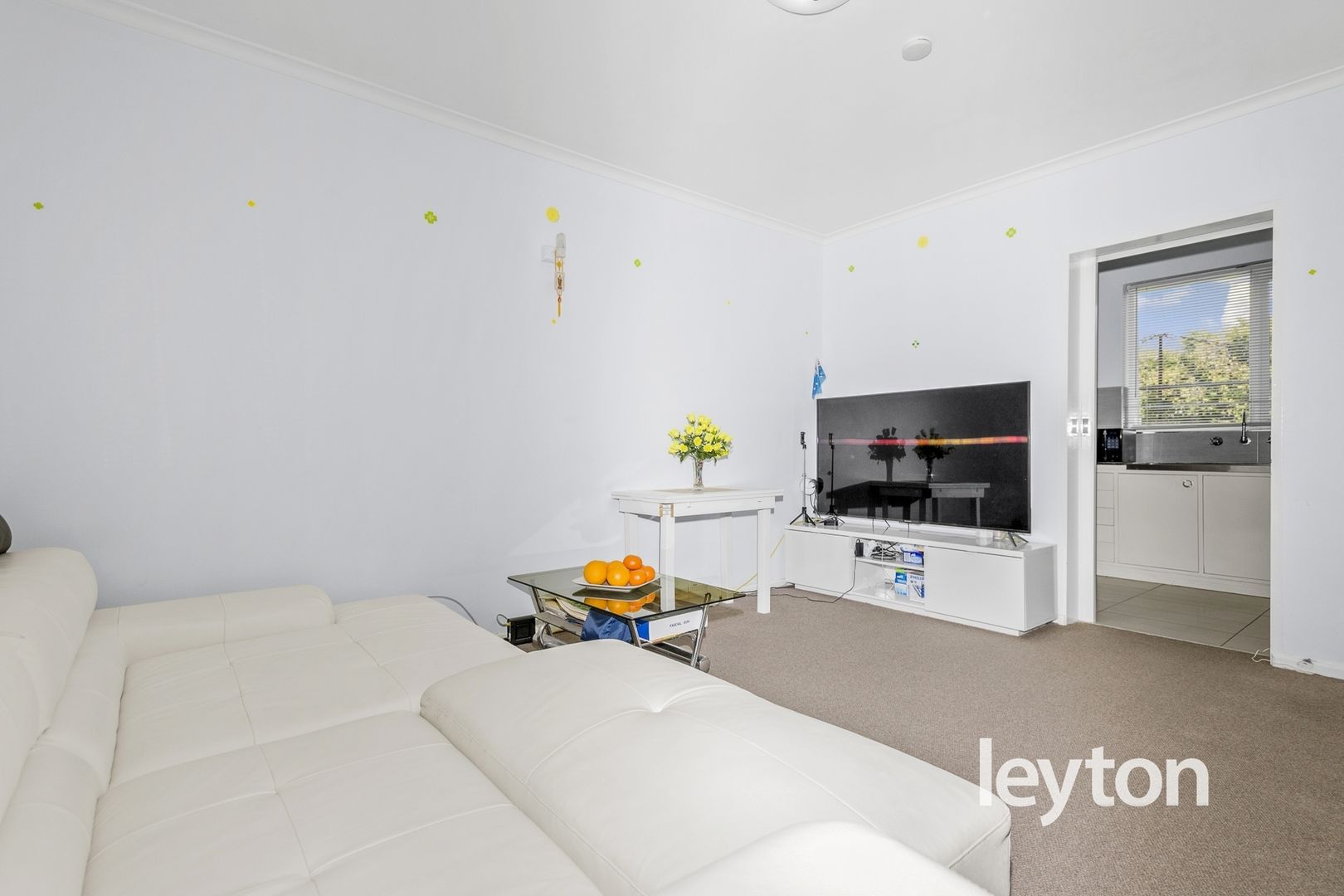 2/17 Royal Avenue, Springvale VIC 3171, Image 2