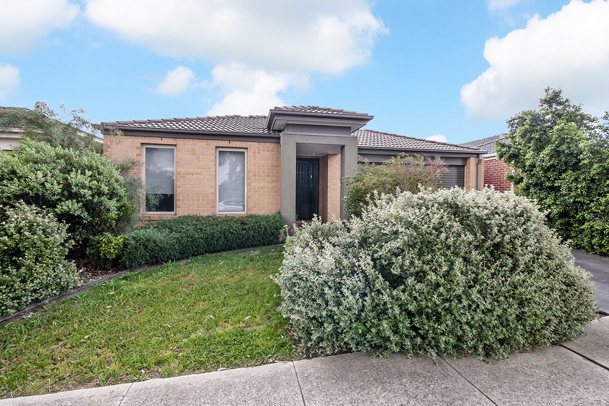 98 Mountainview Boulevard, Cranbourne North VIC 3977, Image 0