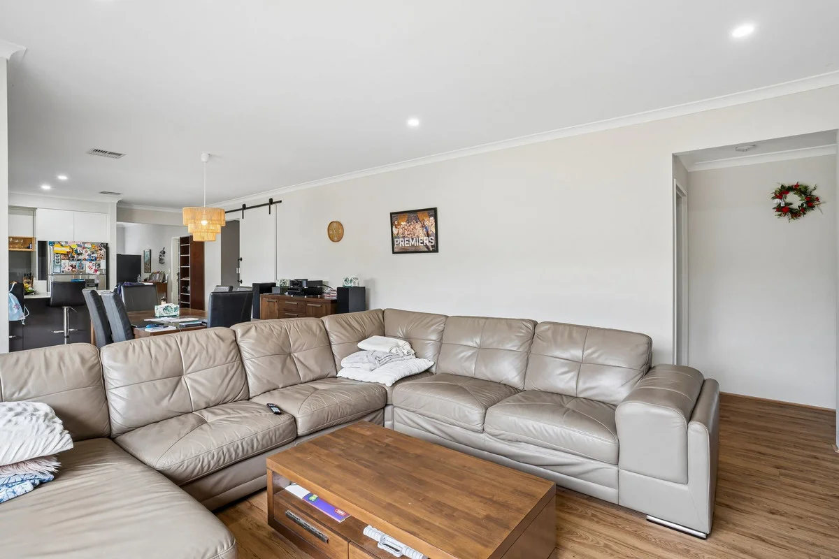 Additional image 8 of 30 Dragonfly Boulevard, Lakelands WA 6180