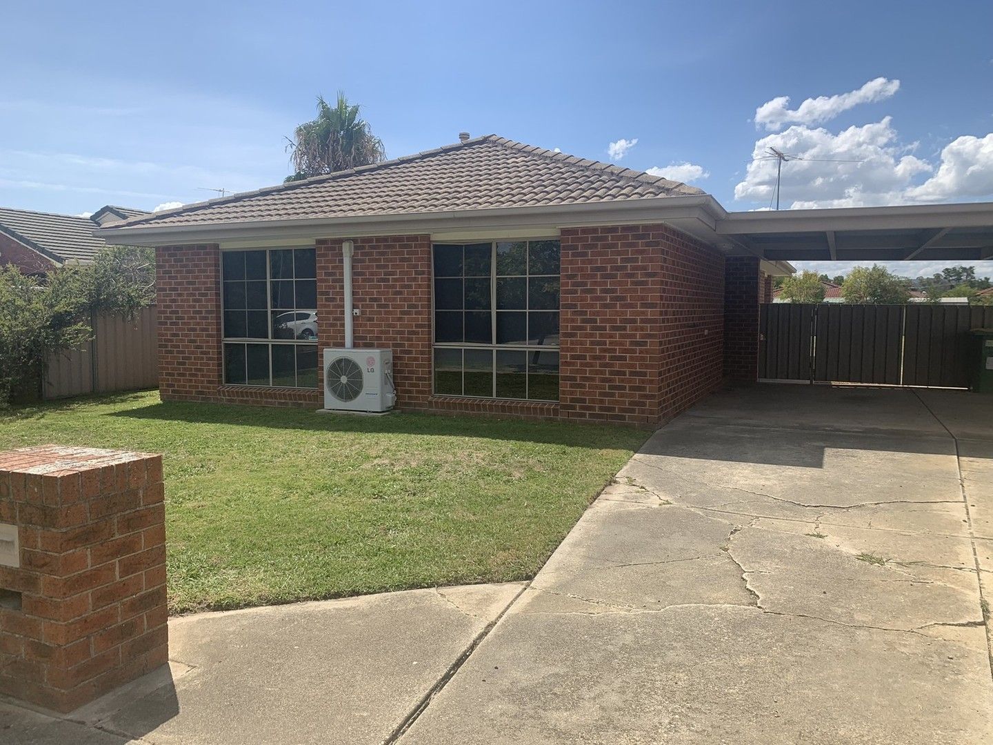 16 Edinburgh Circuit, West Wodonga VIC 3690 House For Rent Domain