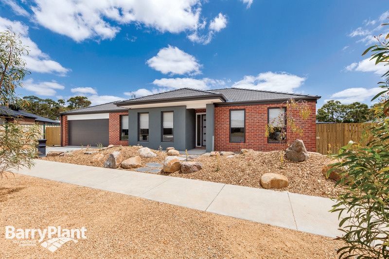 8 Kirwan Close, Mount Clear VIC 3350, Image 1