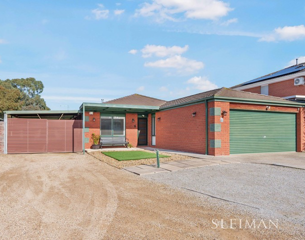 24 John Paul Drive, Hillside VIC 3037