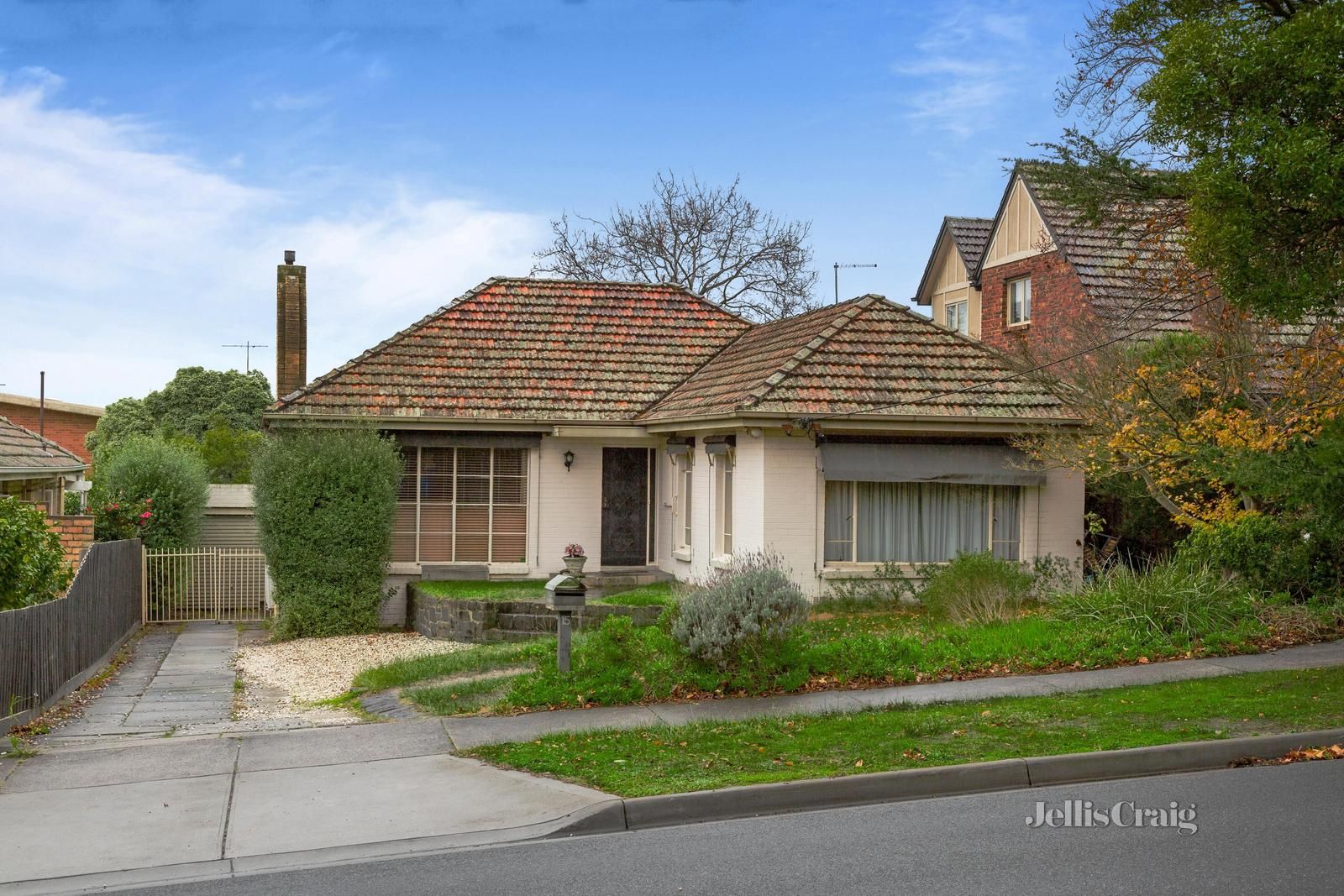 2 bedrooms House in 15 Hillview Road BALWYN NORTH VIC, 3104