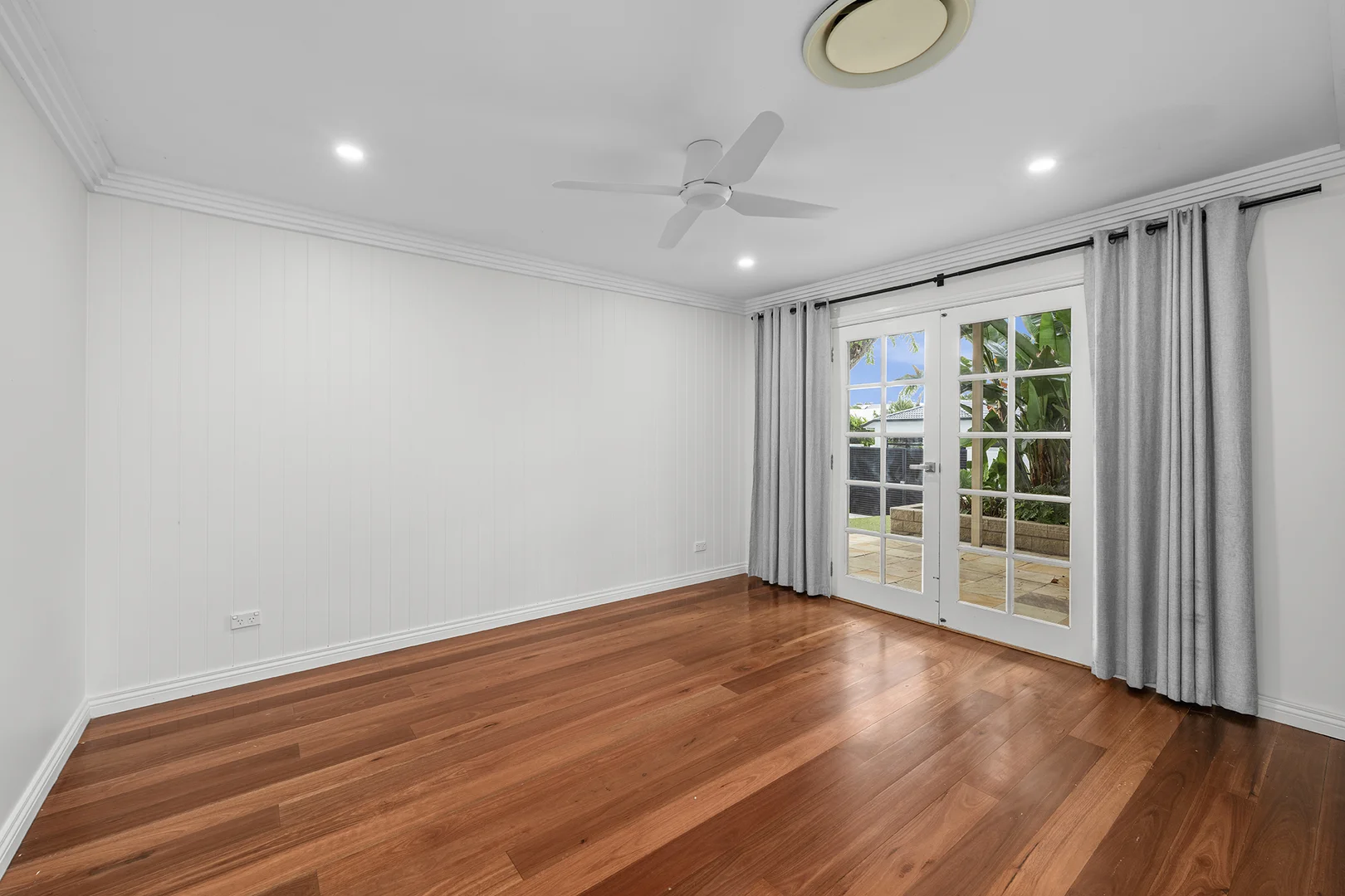 Additional image 4 of 7 Compass Court, Mermaid Waters QLD 4218