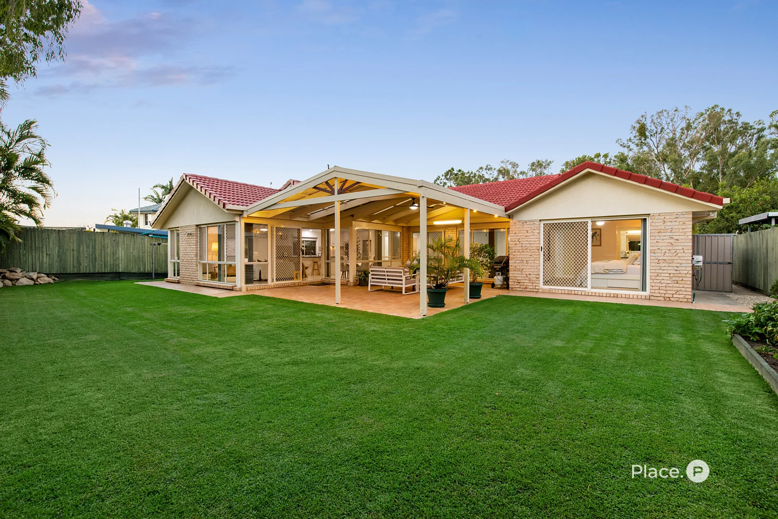 Additional image 28 of 36 Billabong Place, Parkinson QLD 4115