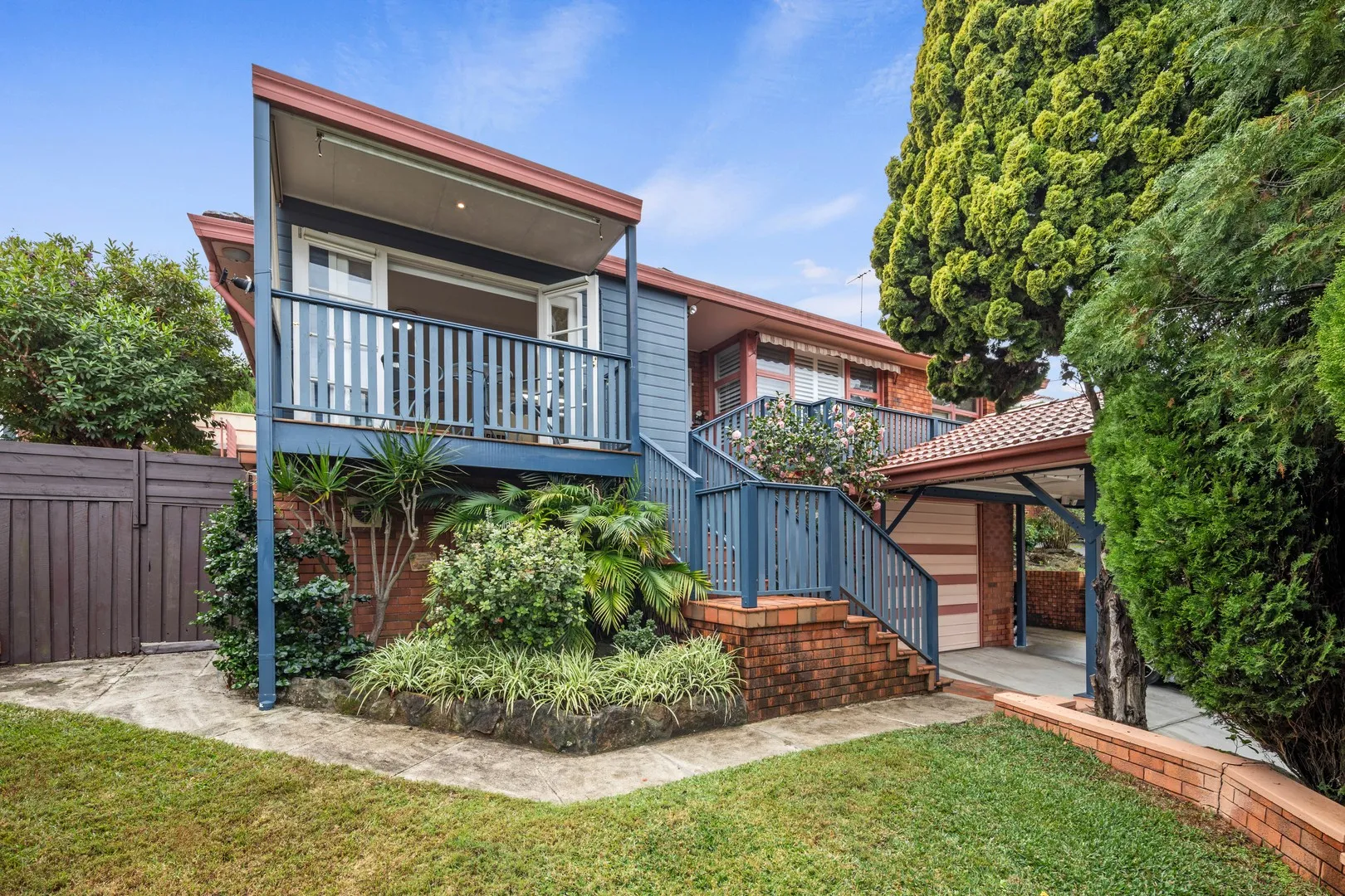 Lovingly Held Family Home in Sought After Location, Lugarno