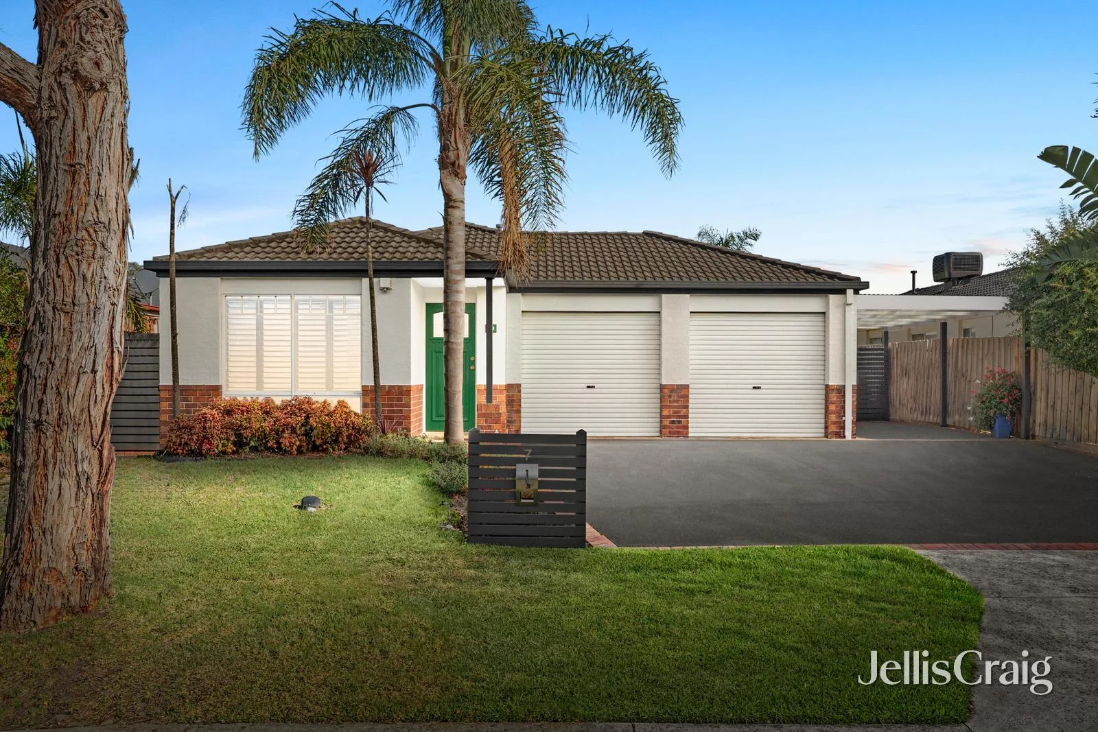 Primary image of 7 Grierson Drive, Kilsyth VIC 3137