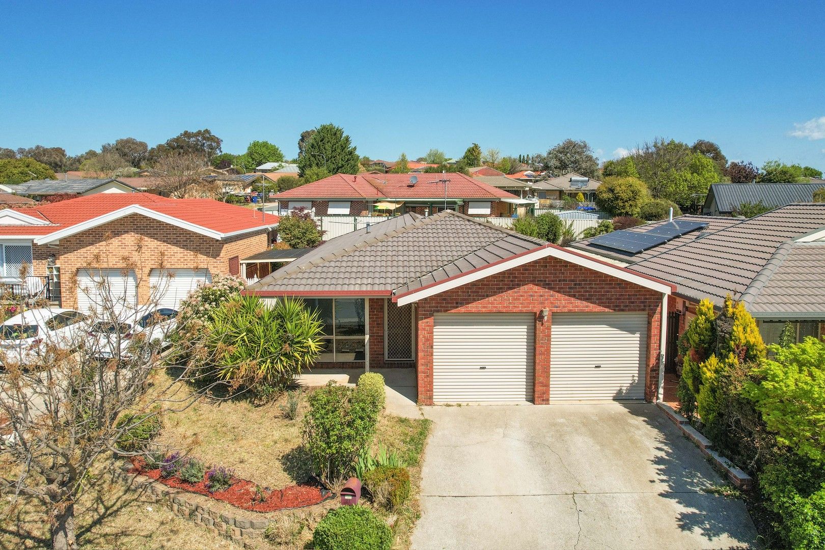 21 Hugh Mackay Crescent, Dunlop ACT 2615, Image 2