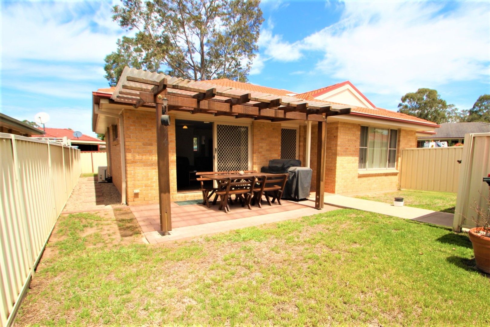 3 bedrooms Semi-Detached in 2/1 Mullaboy Place SINGLETON NSW, 2330